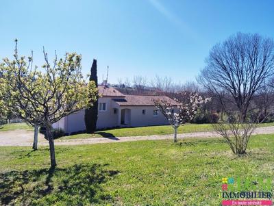 Maison - 136 m² - 5 pièces