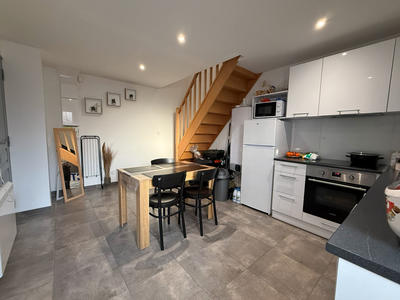Maison - 103 m² - 9 pièces