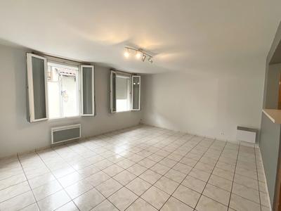 Appartement - 87 m² - 2 pièces