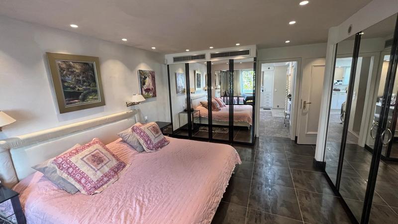 Appartement - 220 m² - 4 pièces