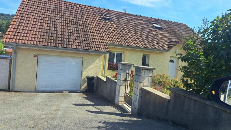 Maison - 121 m² - 11 pièces