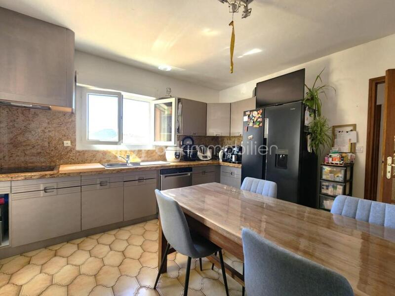 Villa - 185 m² - 7 pièces