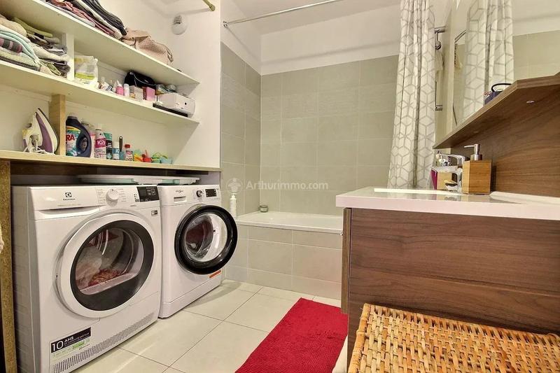 Appartement - 82 m² - 4 pièces