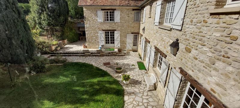 Maison ancienne - 300 m² - 9 pièces