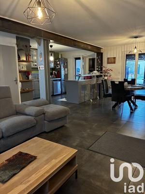 Maison - 95 m² - 4 pièces