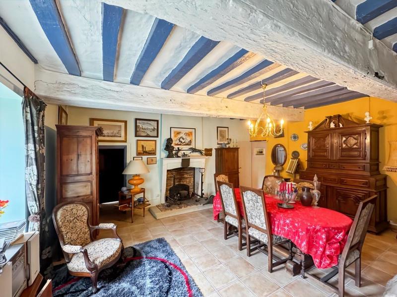 Maison - 252 m² - 6 pièces