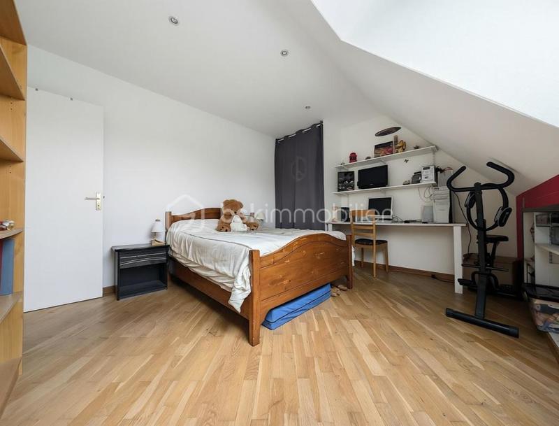 Maison - 138 m² - 7 pièces