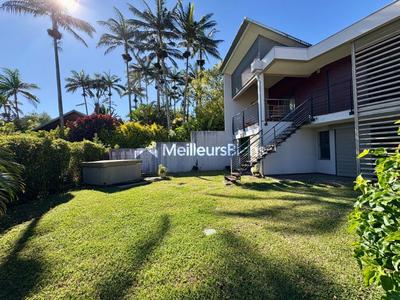 Maison d'architecte - 230 m² - 9 pièces