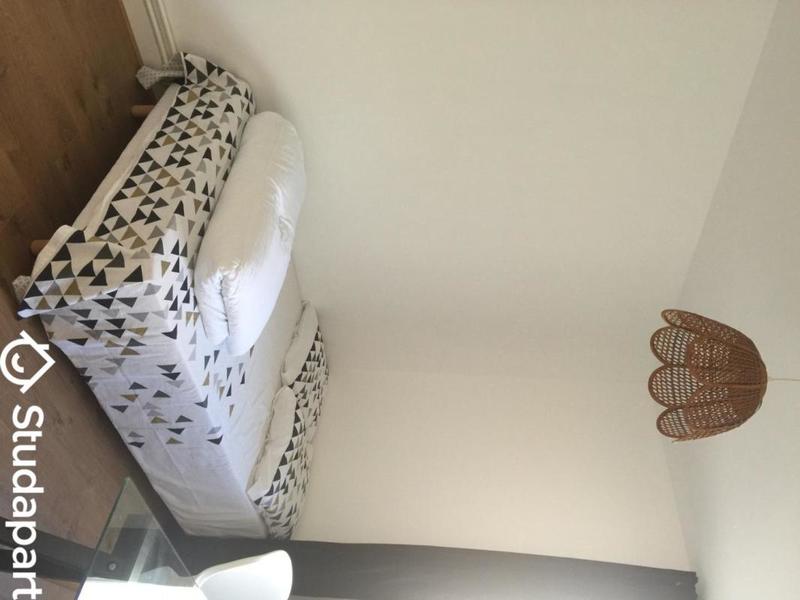 Chambre - 12 m² - 1 pièce