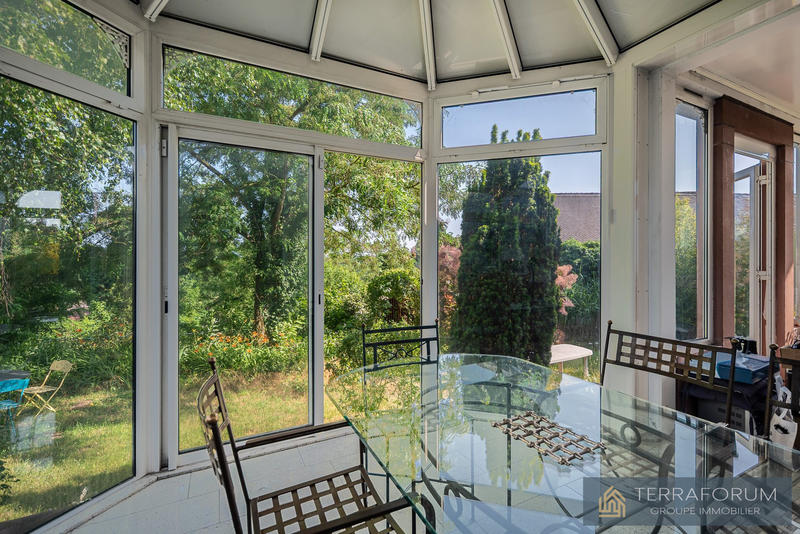 Maison - 280 m² - 10 pièces