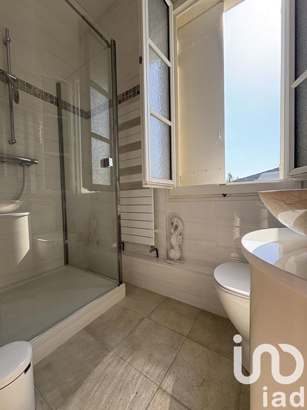 Maison - 220 m² - 7 pièces