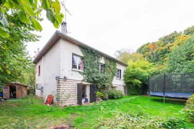 Maison - 180 m² - 7 pièces