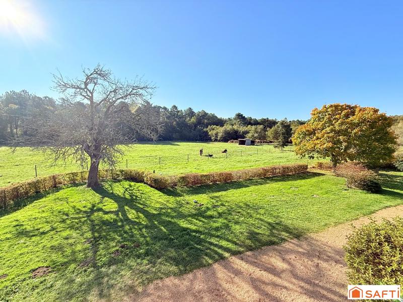 Maison - 211 m² - 8 pièces