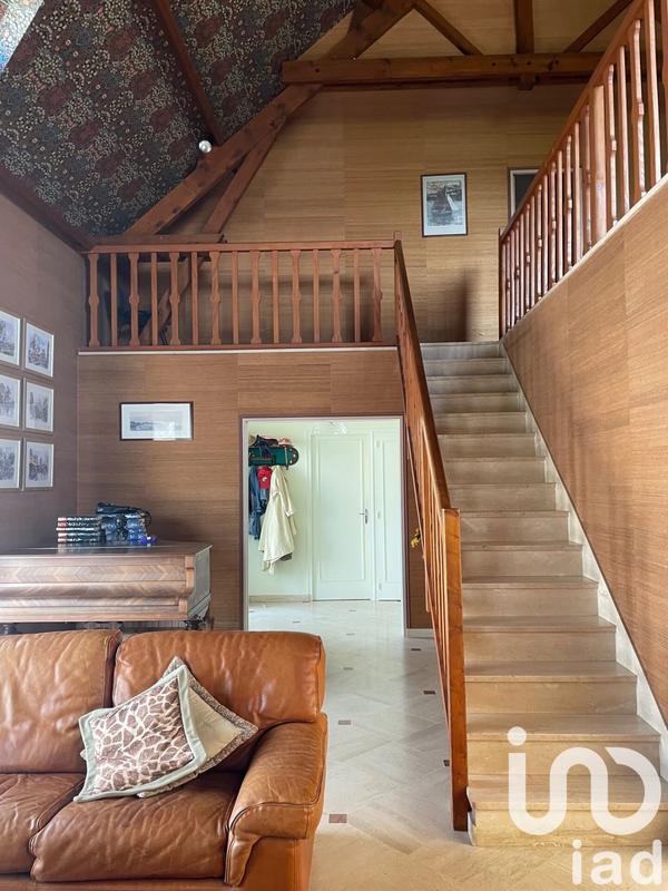 Maison - 215 m² - 7 pièces