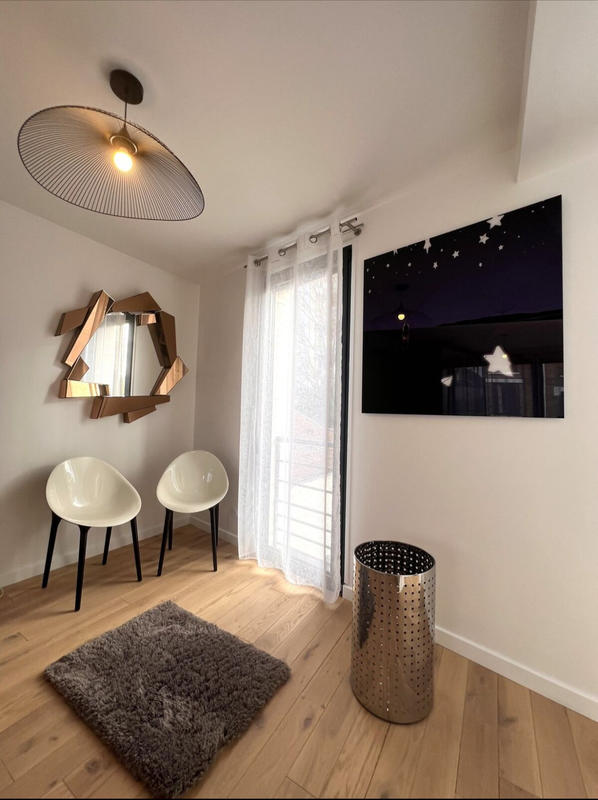 Villa - 200 m² - 6 pièces