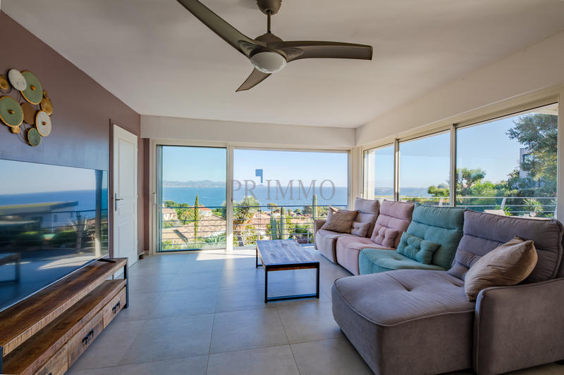 Maison - 261 m² - 7 pièces