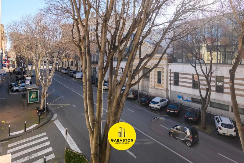 Bureau - 69 m² - 3 pièces