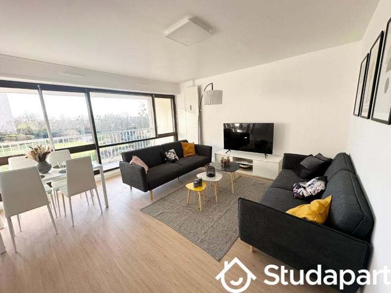 Chambre - 11 m² - 1 pièce