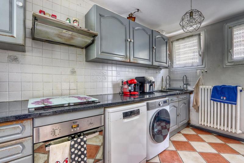 Appartement - 80 m² - 5 pièces