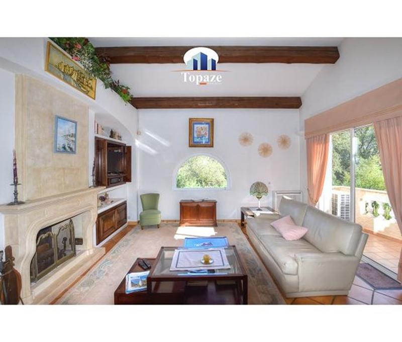 Maison provençale - 201 m² - 6 pièces