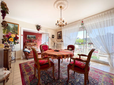 Appartement - 104 m² - 4 pièces