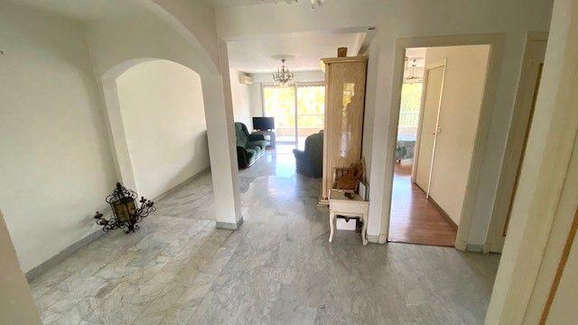 Appartement - 81 m² - 3 pièces