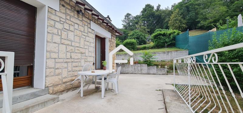 Propriété - 170 m² - 7 pièces