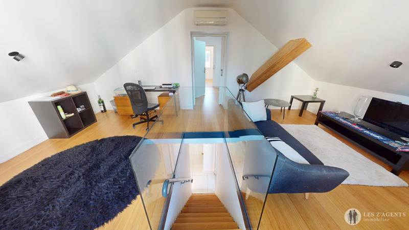 Maison - 138 m² - 5 pièces