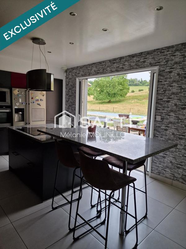 Maison - 155 m² - 10 pièces