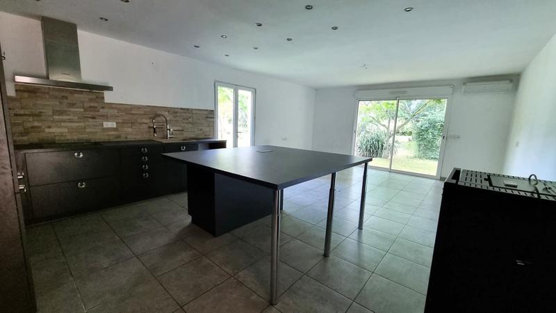 Propriété - 231 m² - 8 pièces