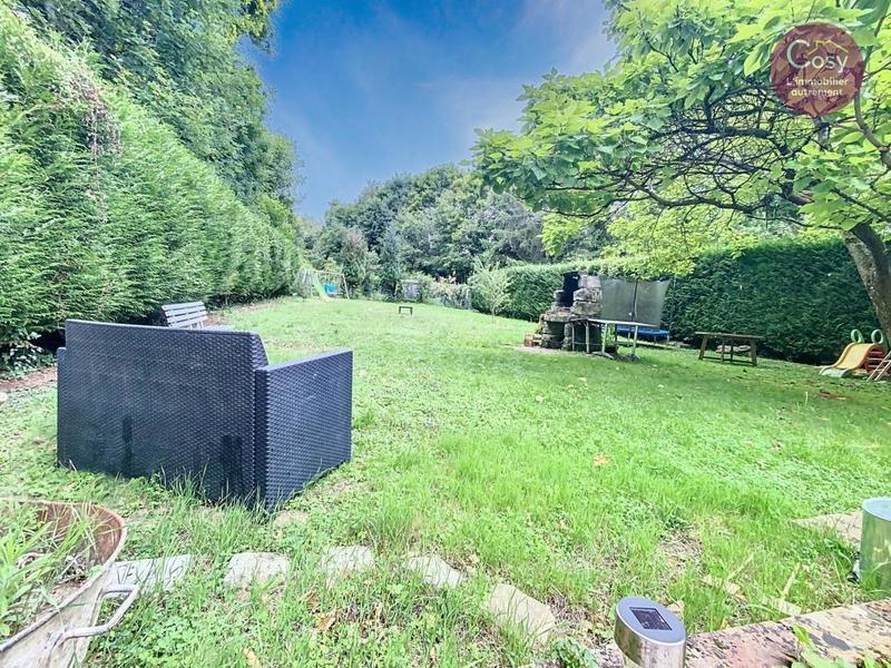 Pavillon - 197 m² - 7 pièces