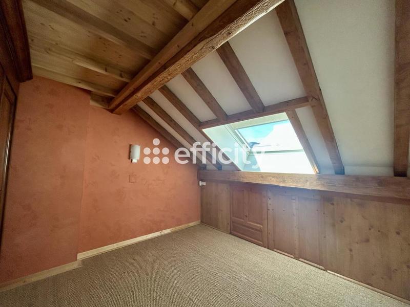 Maison - 198 m² - 8 pièces