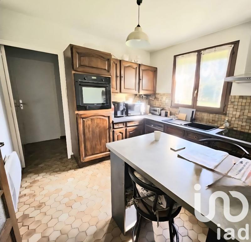 Maison - 186 m² - 7 pièces