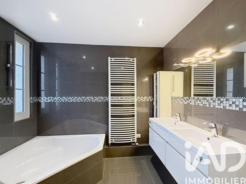 Appartement - 83 m² - 4 pièces