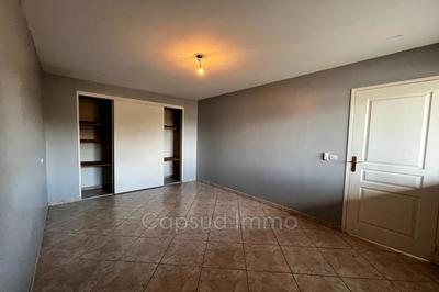 Maison - 180 m² - 5 pièces