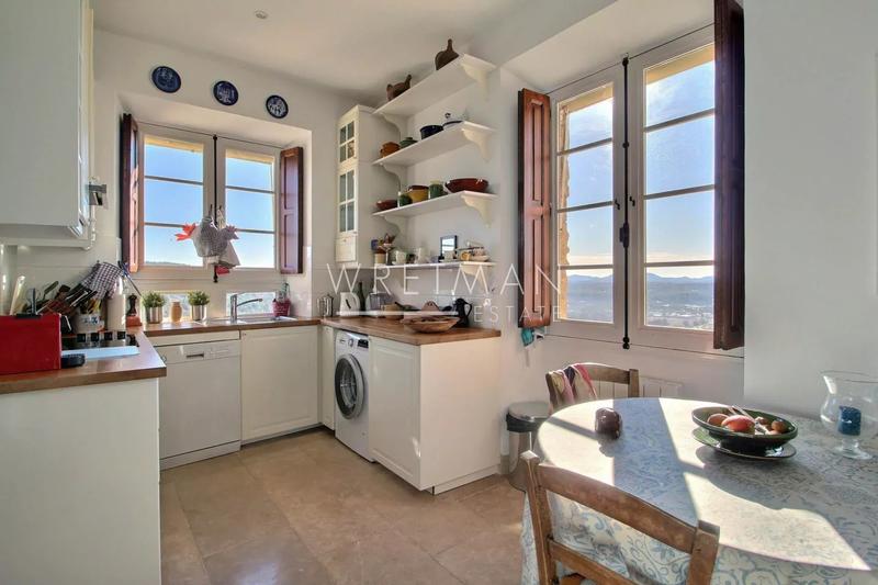 Appartement - 91 m² - 4 pièces