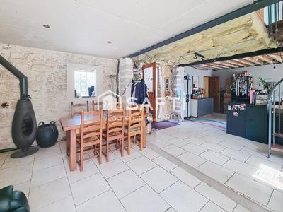 Maison - 82 m² - 4 pièces