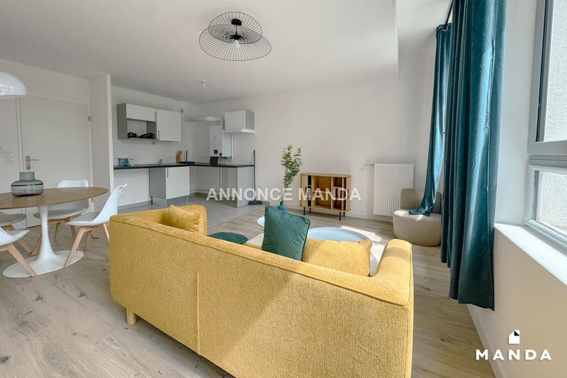 Chambre - 10 m² - 4 pièces