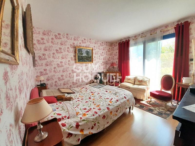 Pavillon - 217 m² - 8 pièces