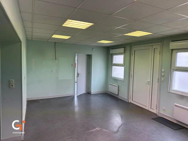 Local commercial - 47 m² - 2 pièces