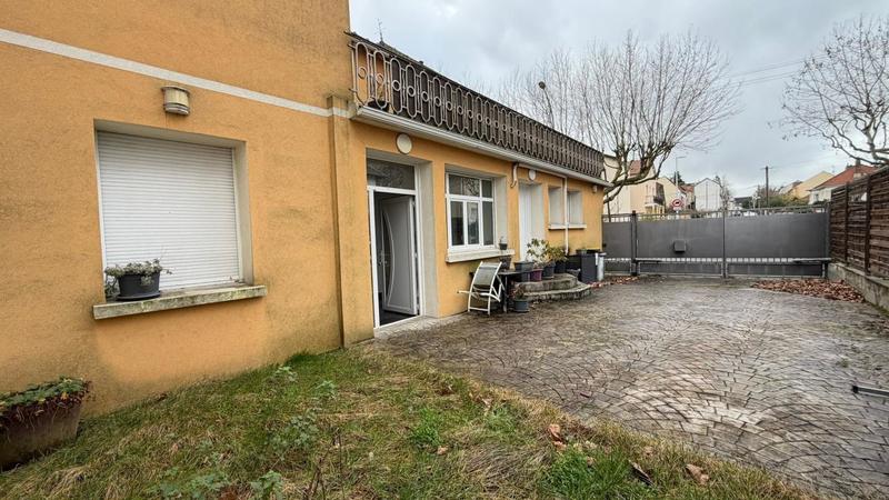 Maison - 170 m² - 6 pièces