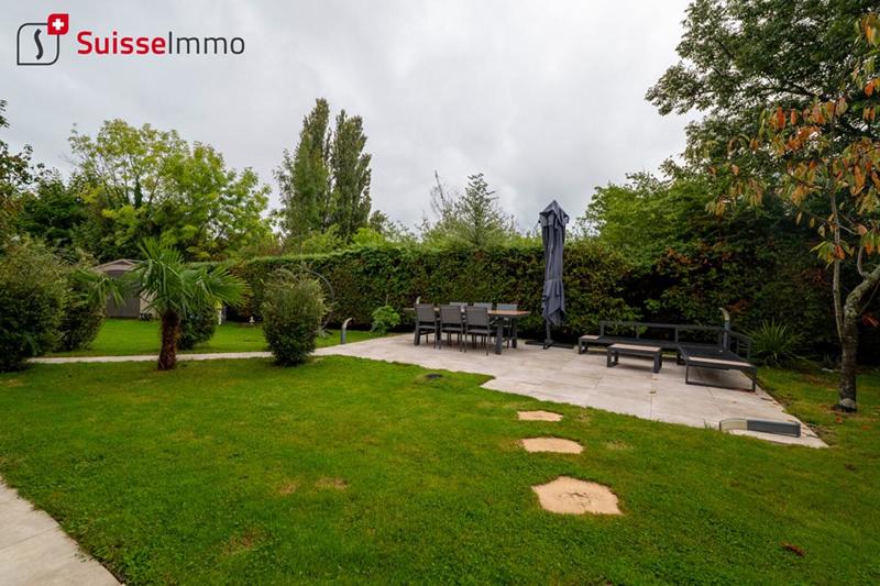 Maison - 168 m² - 8 pièces