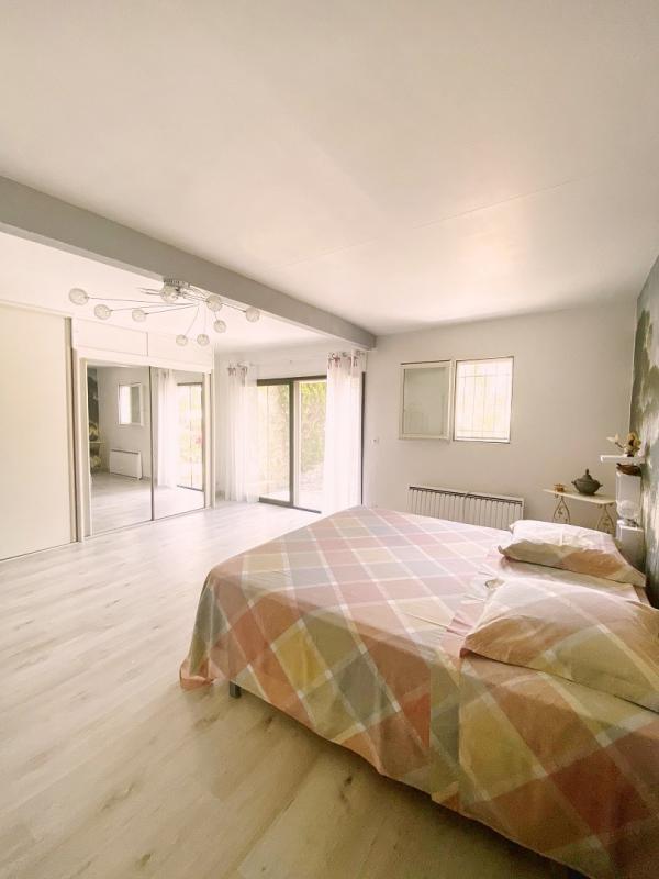 Villa - 210 m² - 8 pièces