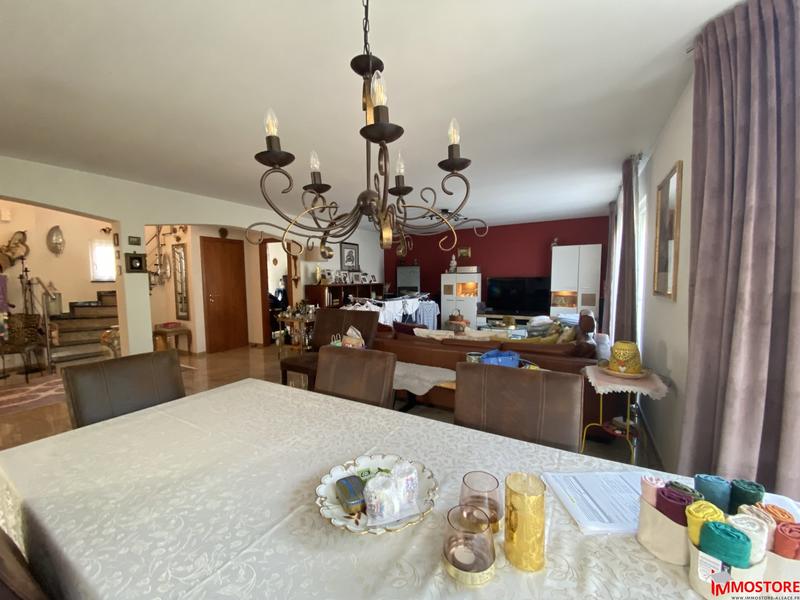 Maison - 184 m² - 6 pièces