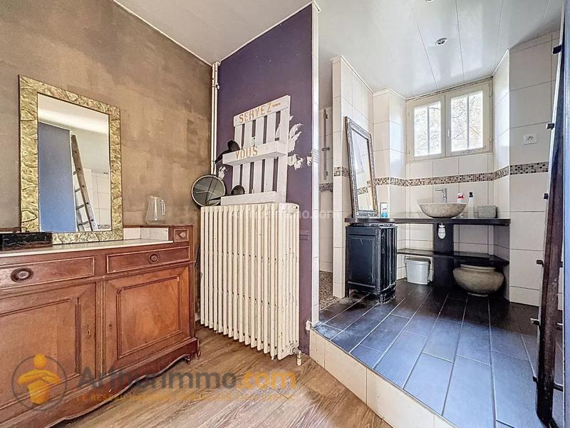 Maison - 182 m² - 6 pièces
