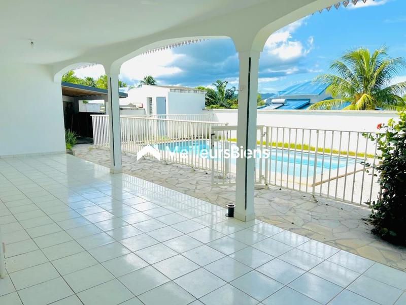 Maison - 175 m² - 7 pièces