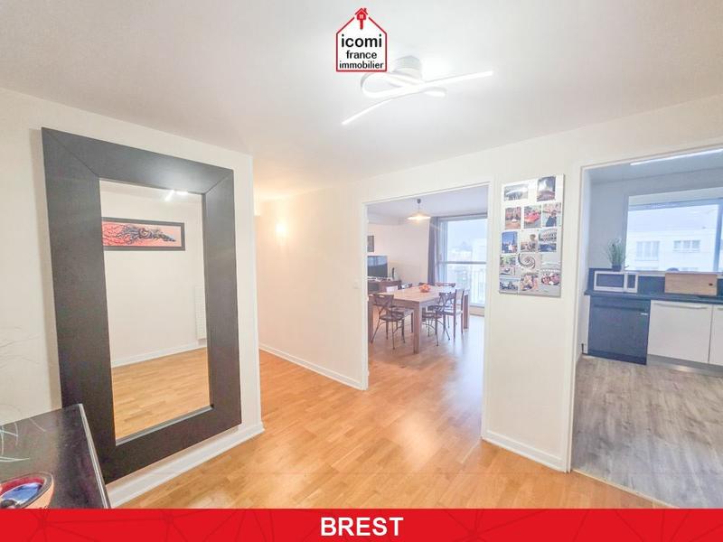 Appartement - 110 m² - 5 pièces