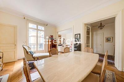 Appartement - 110 m² - 4 pièces