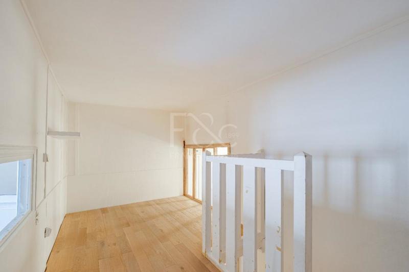 Appartement - 150 m² - 5 pièces