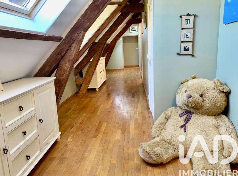 Maison - 298 m² - 5 pièces